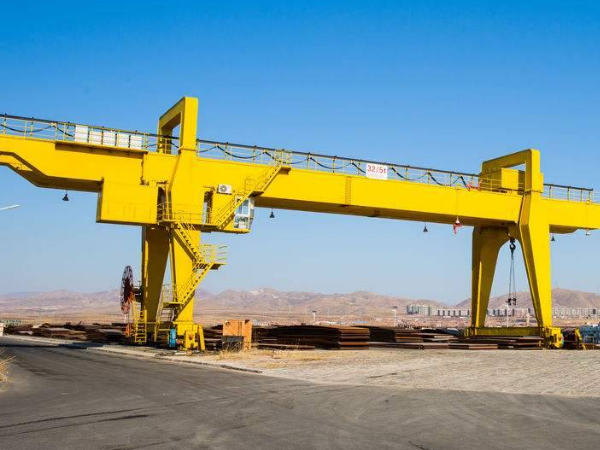 龍門吊門式起重機(jī)如何進(jìn)行日常維護(hù)保養(yǎng)？